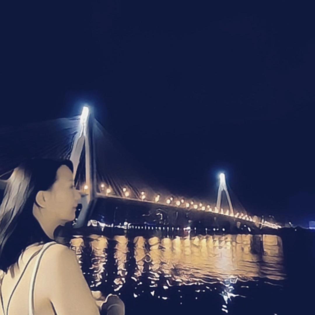 烯丽姐
