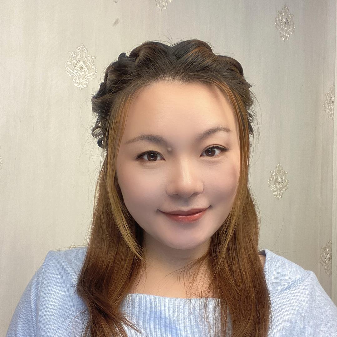 小香宝爱臭美