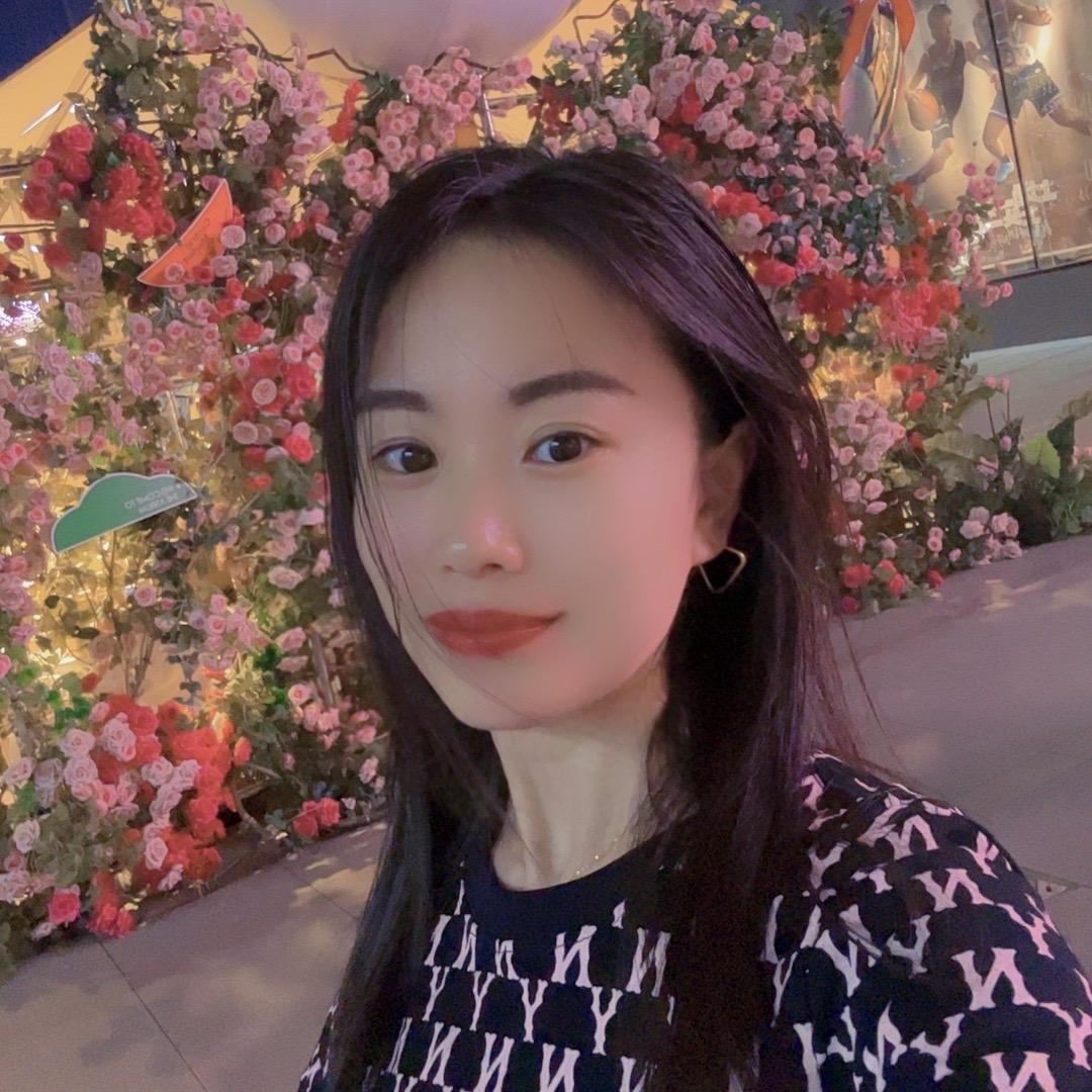 张 小  翠