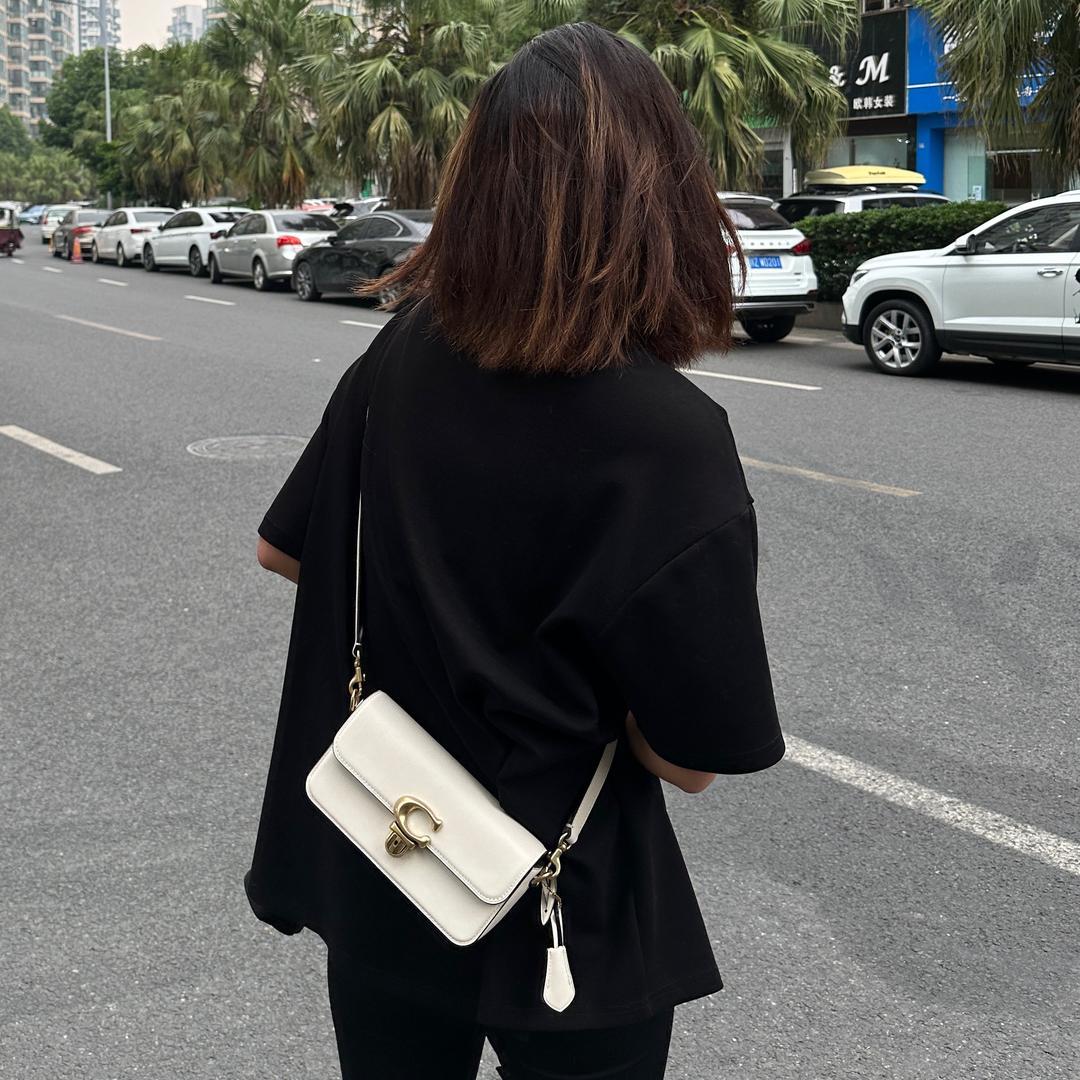 毕棚遇见酒店小申