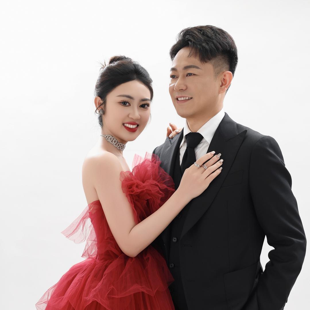 妍伊夫妇，12号8点认亲纳福盛典