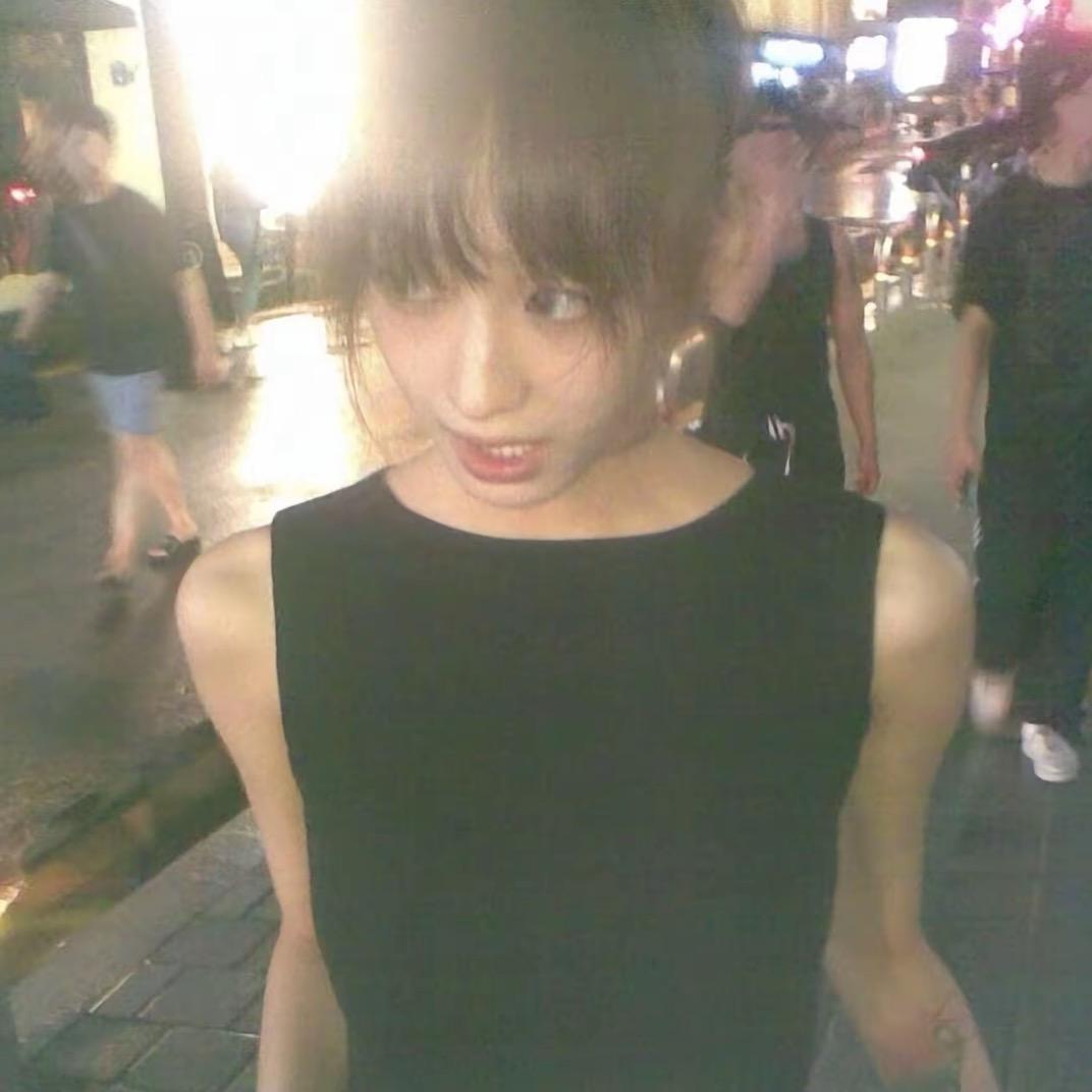 ZY.