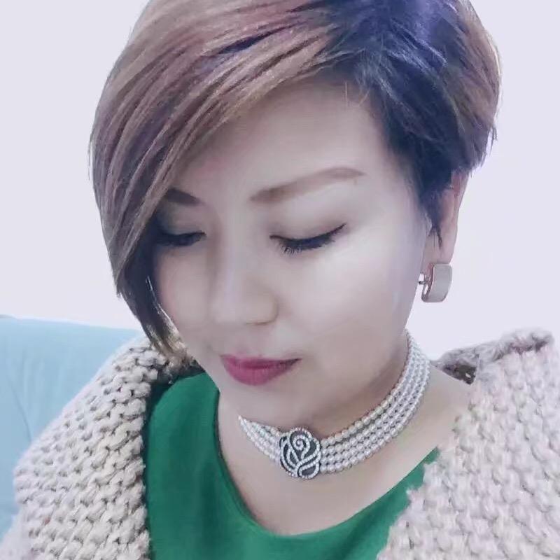 短发菇凉- Miss龚