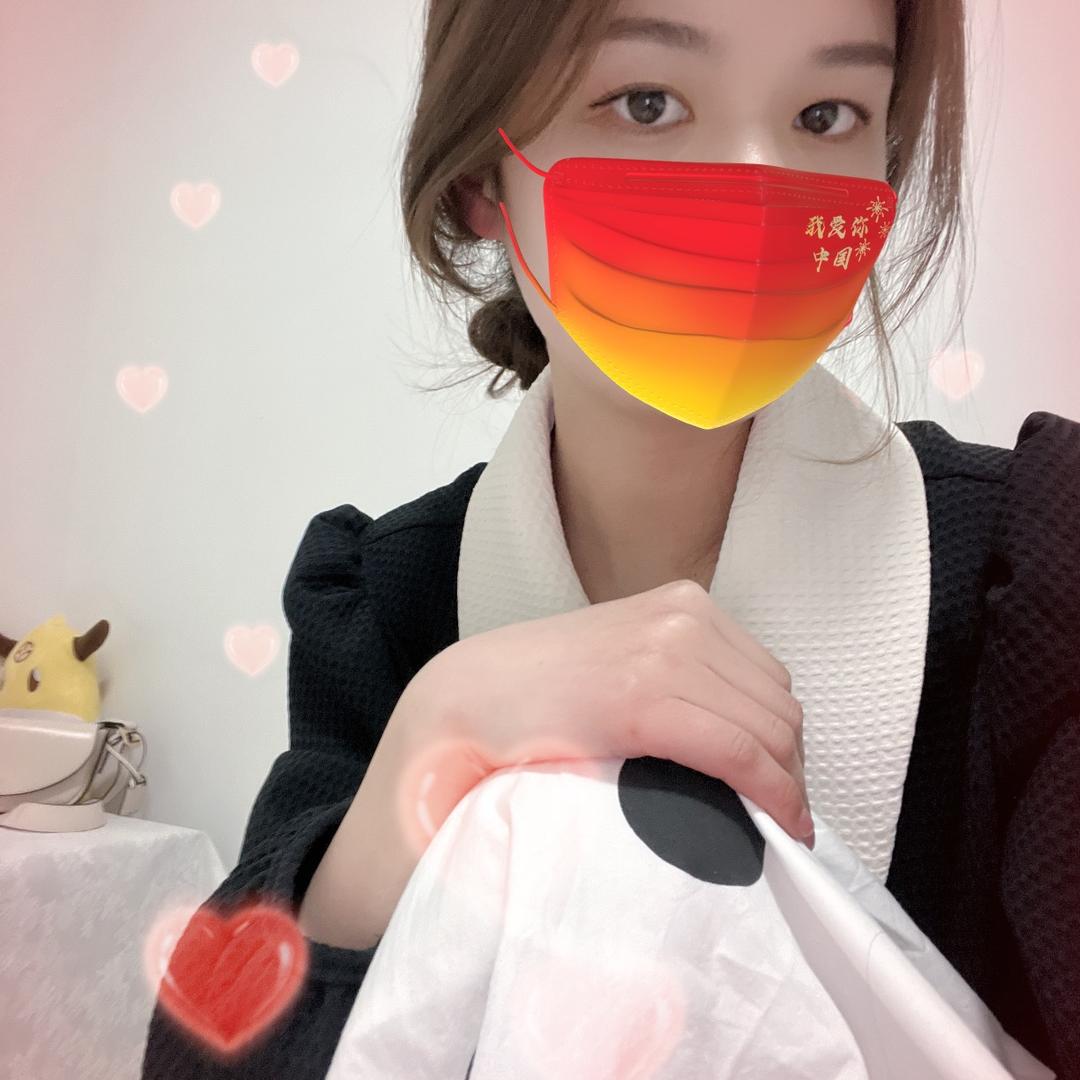 小橘子。