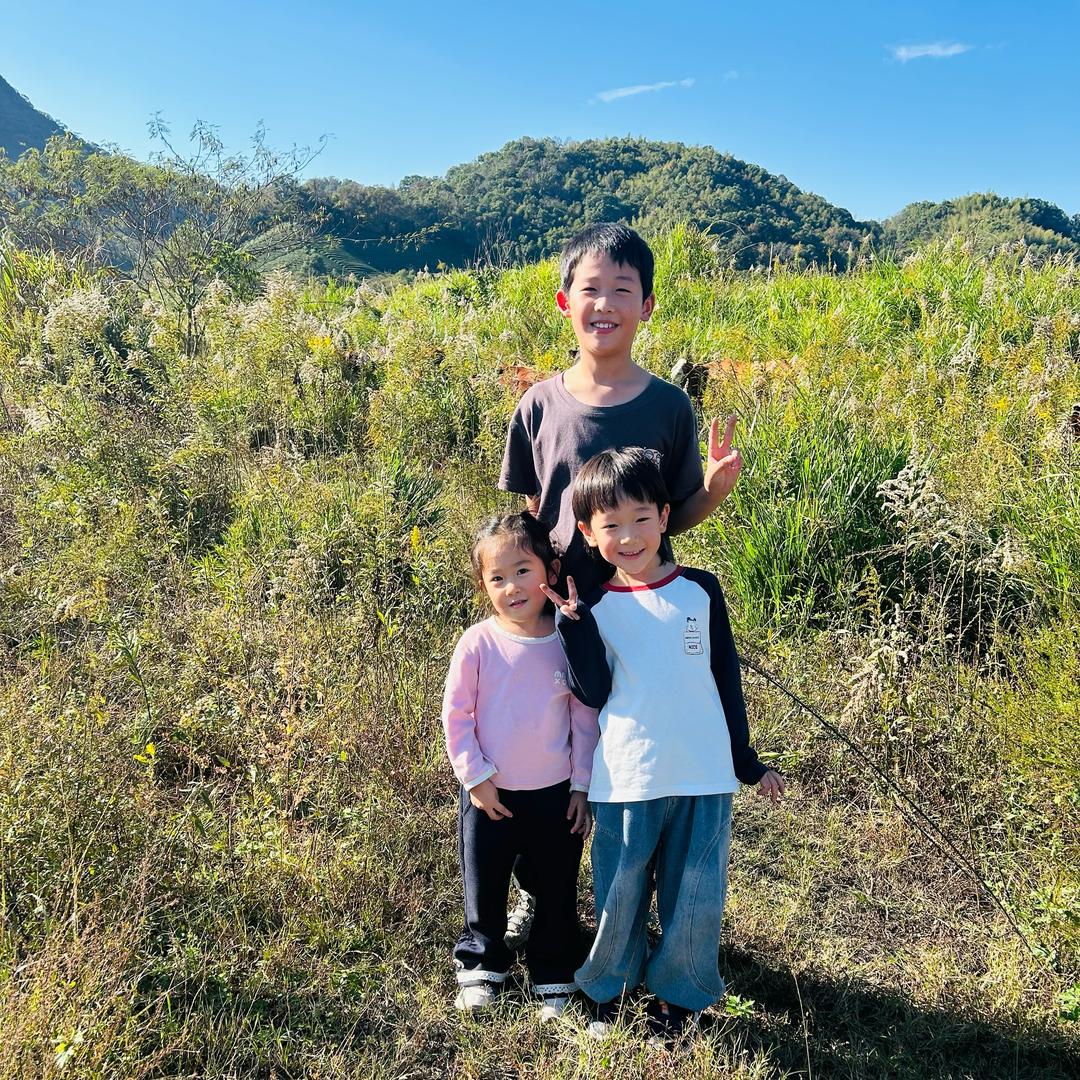 一个奶奶三个孙子