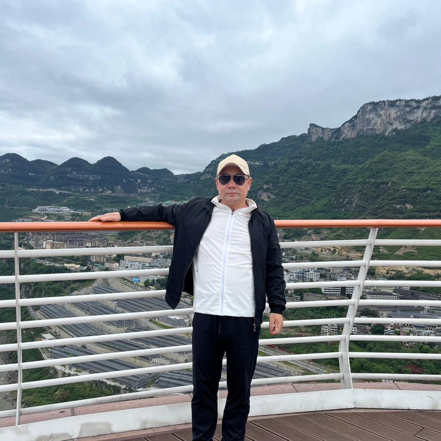 热爱生活的男人