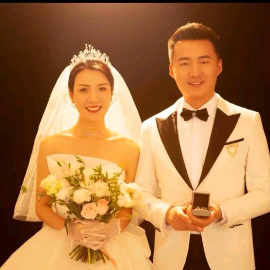 天爱夫妇（10号素颜霜超级大场）