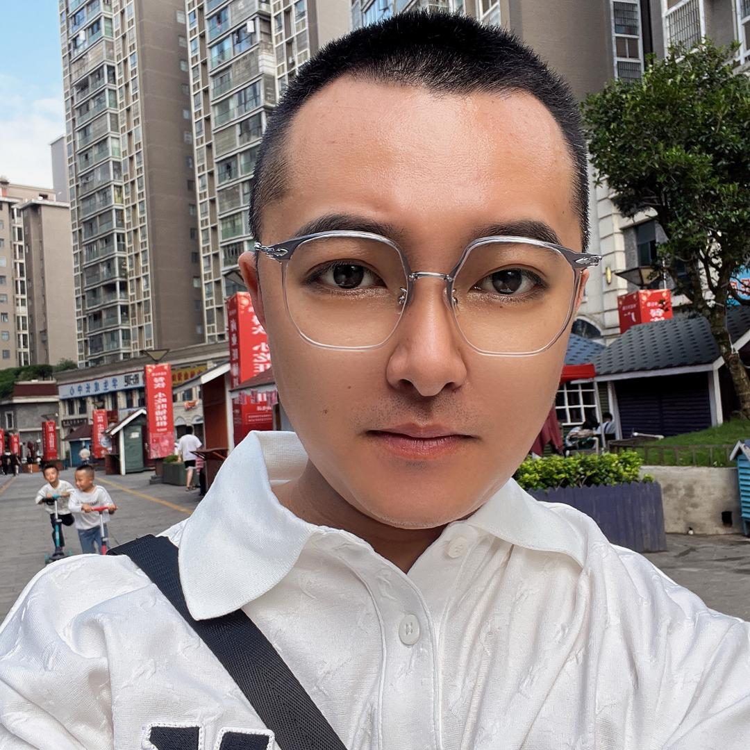 开猩爸（国企打工仔）