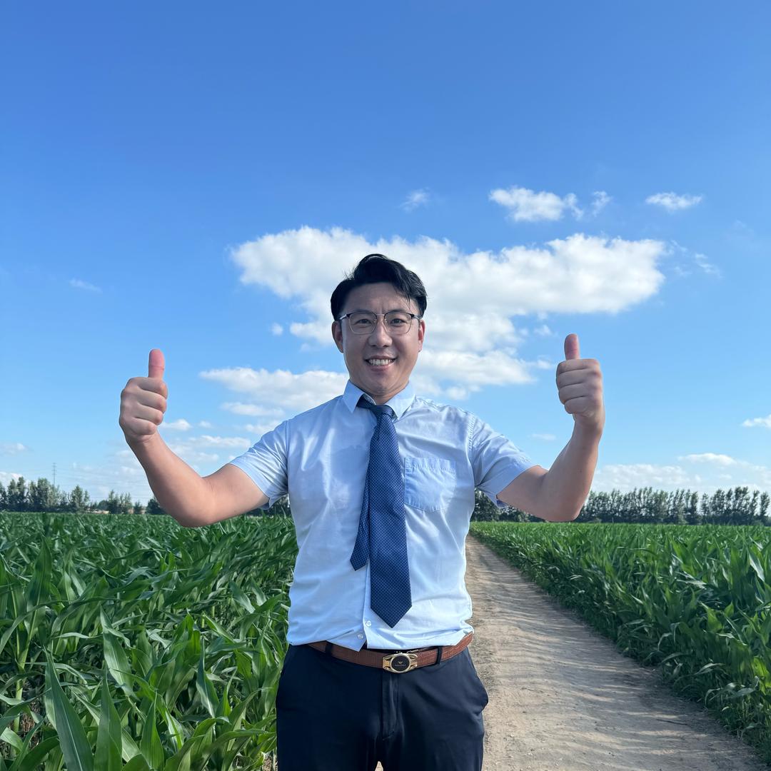 驻村书记-范文栋