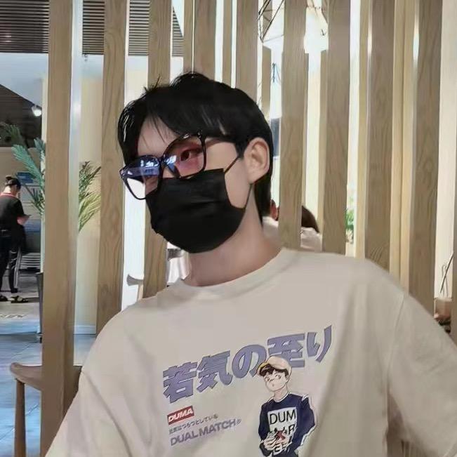 一罐纯牛奶