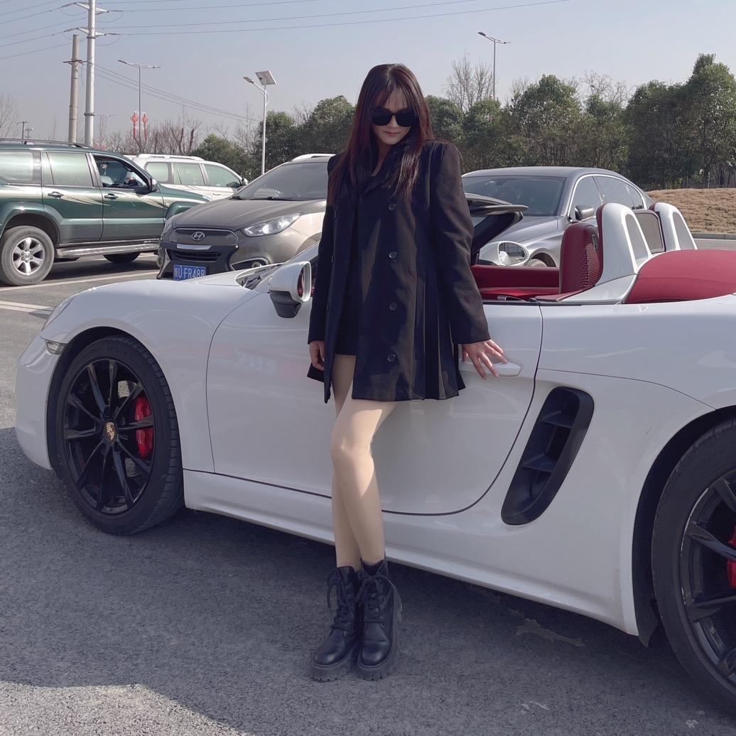 西安女掌柜小敏二手车