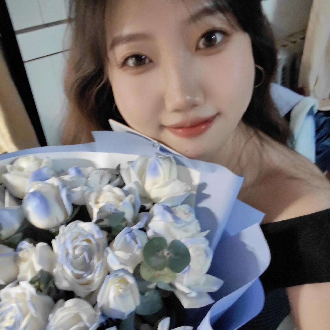 很抱歉我一直都是如此沉默寡言