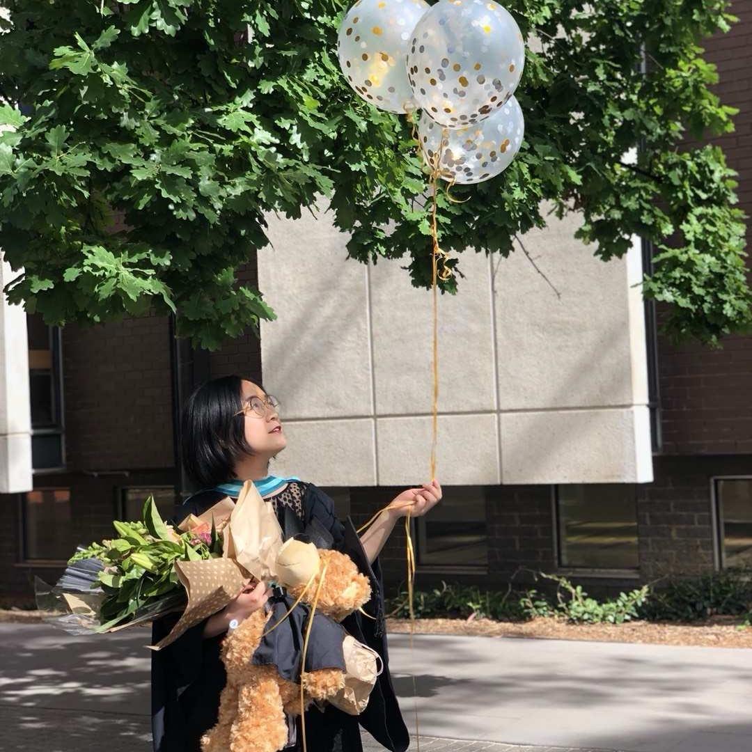 破产女孩Bree留学开局破产怒赚100个