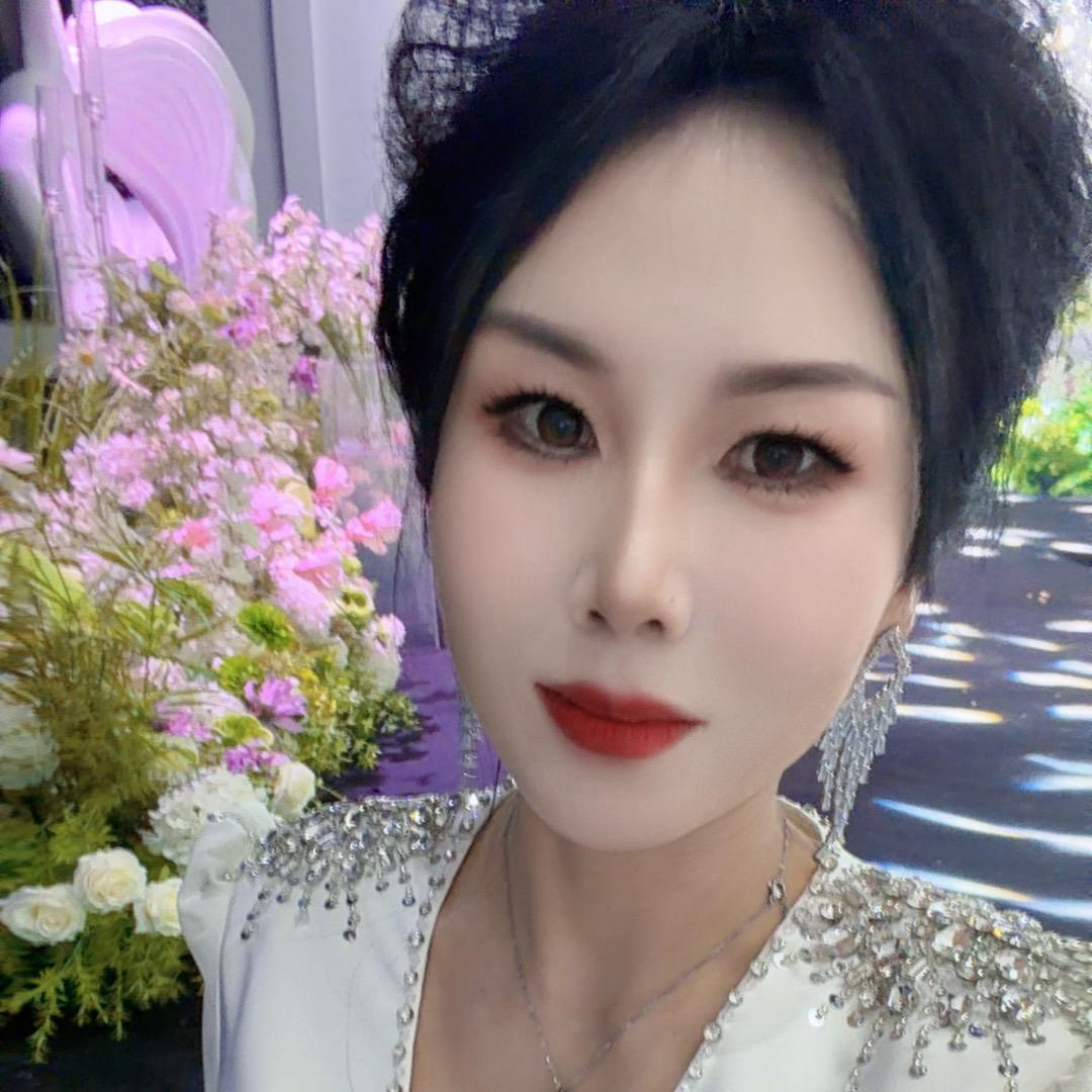 @婚礼主持🌹刘家姑娘