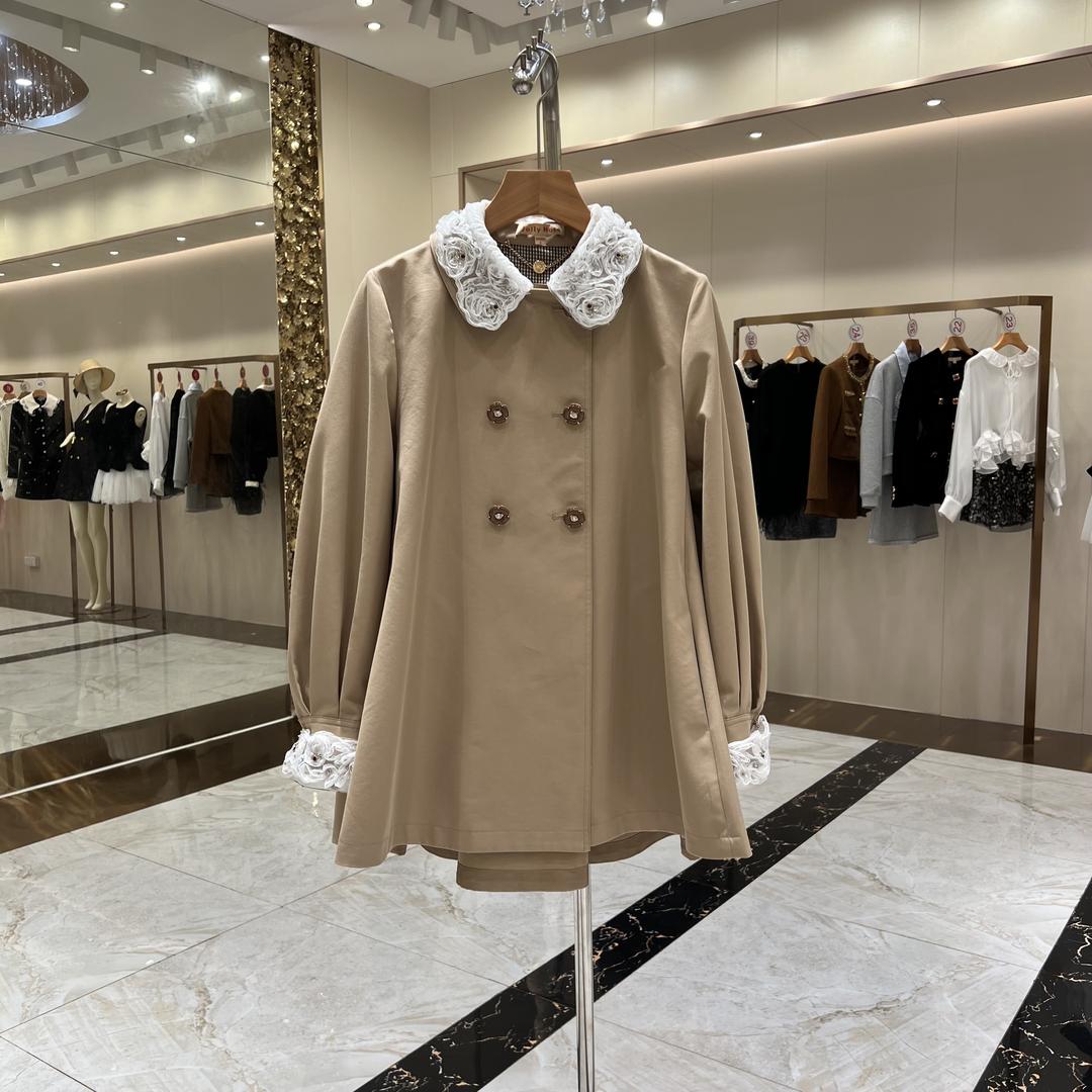 深圳南油艾尚高端女装店