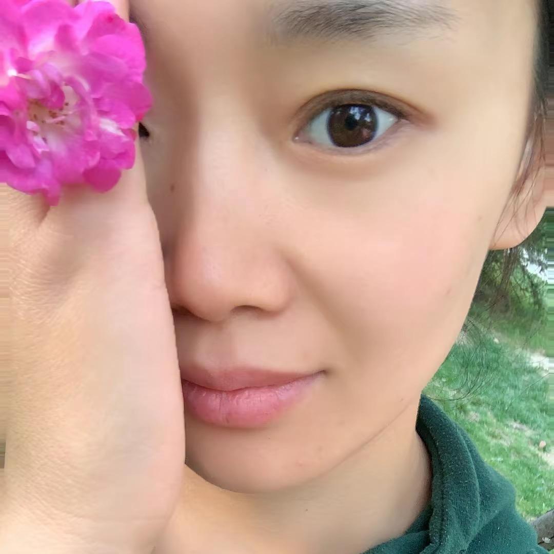 是喵小姐吖