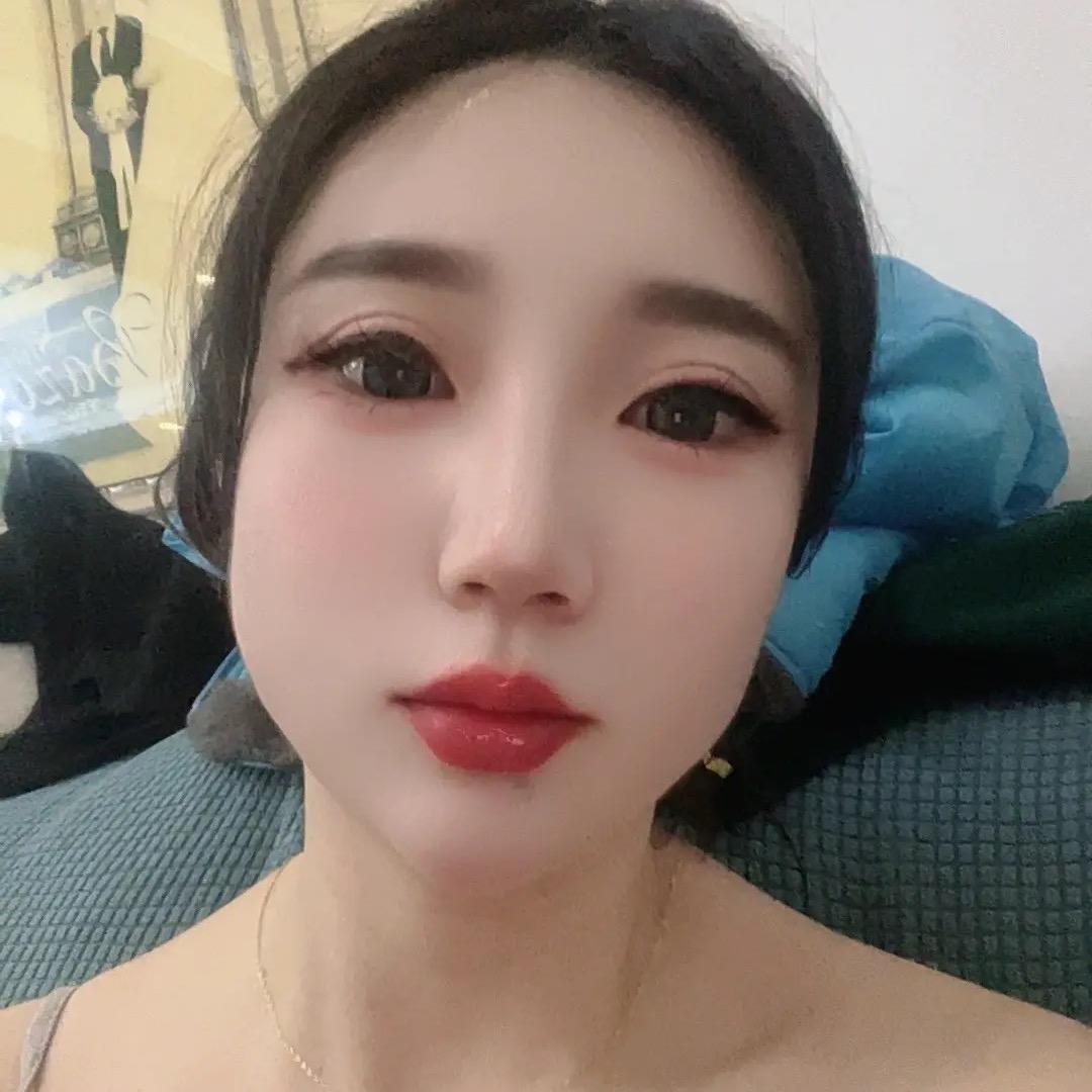 甜茶girl