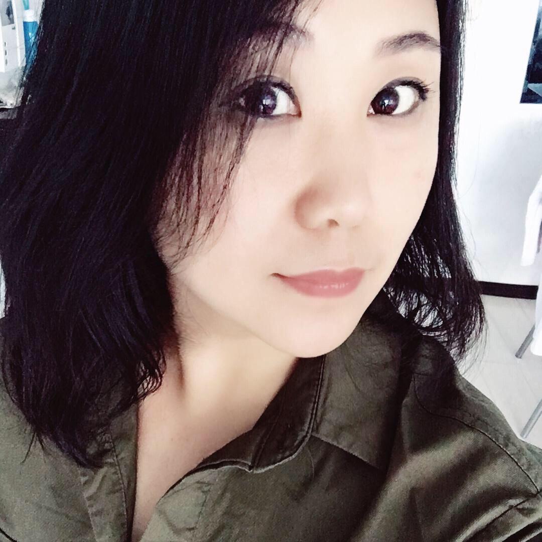 小玲子3722