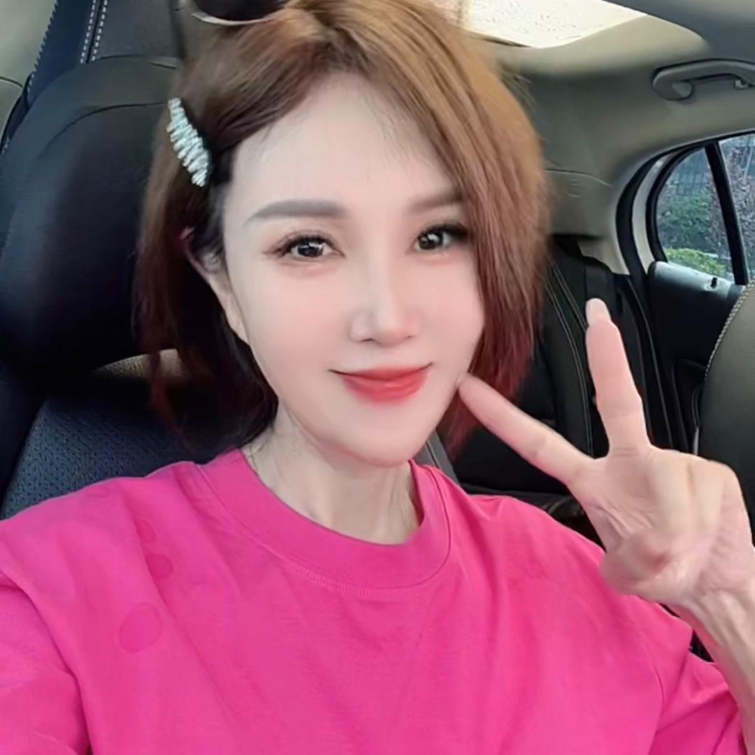 梅宝🙏（每晚十点直播）