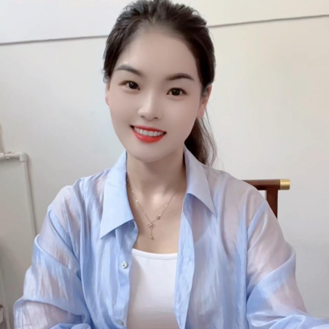张 燕