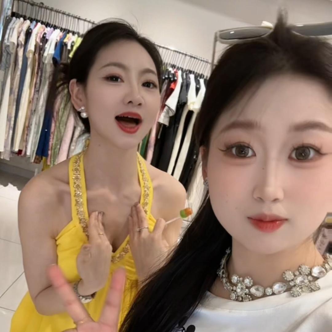 郫都区香香服装店