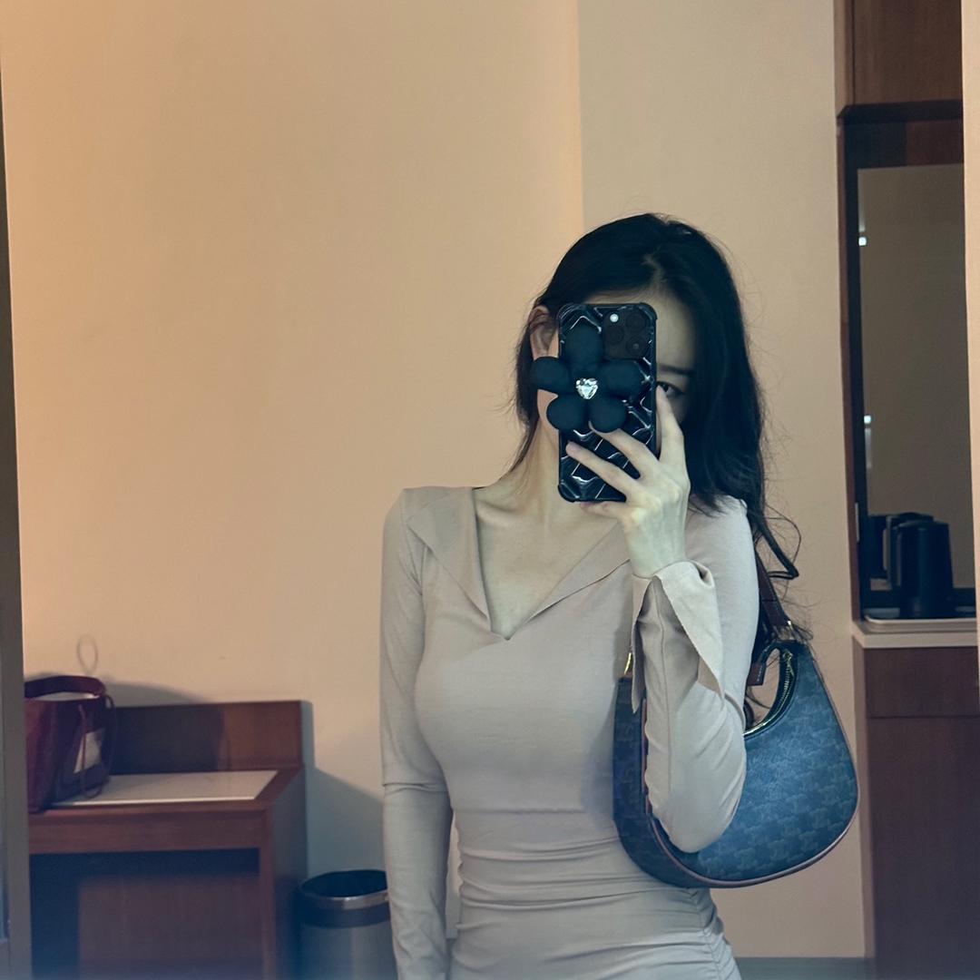 🙈M