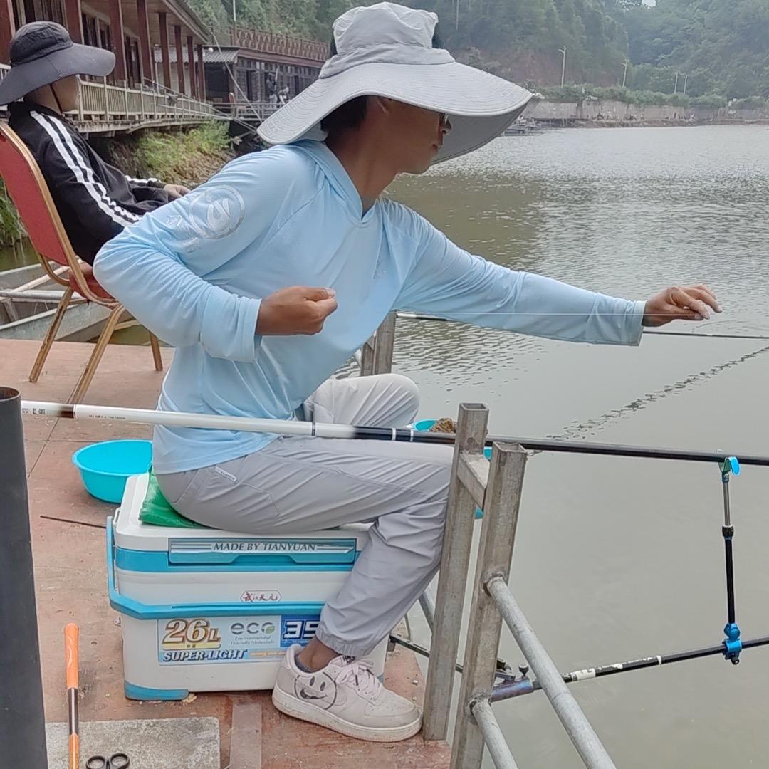 小程钓鱼🎣