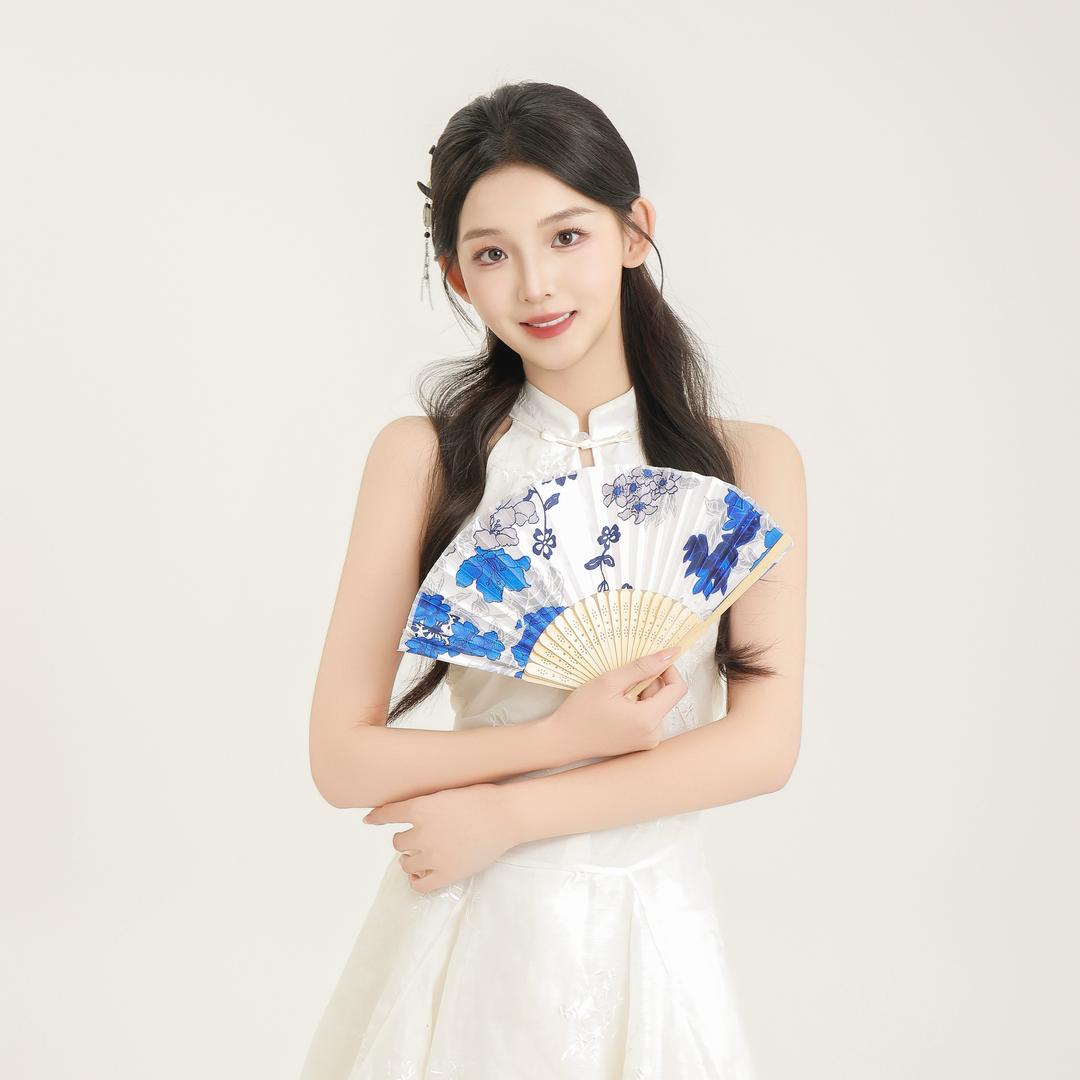 张婉悦•