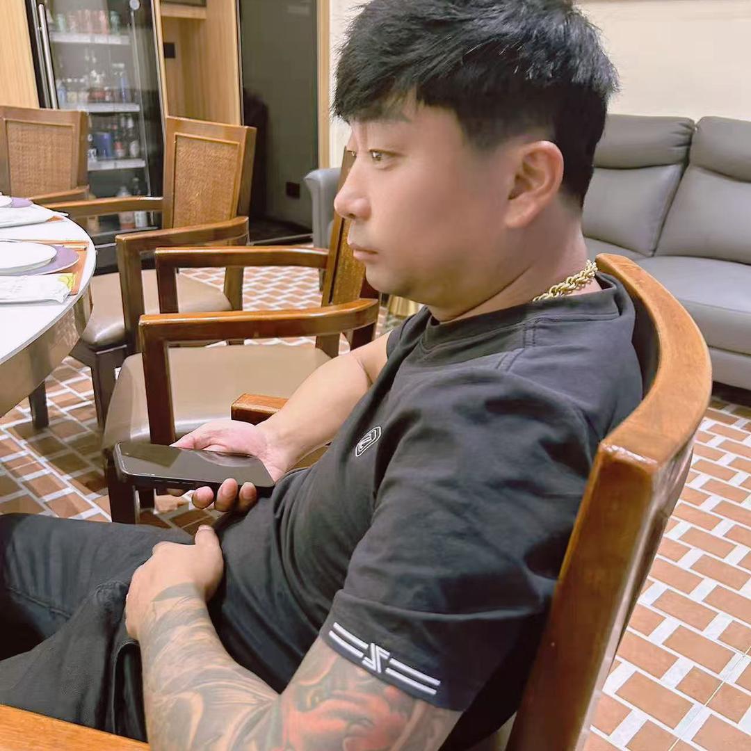 麻烦哥