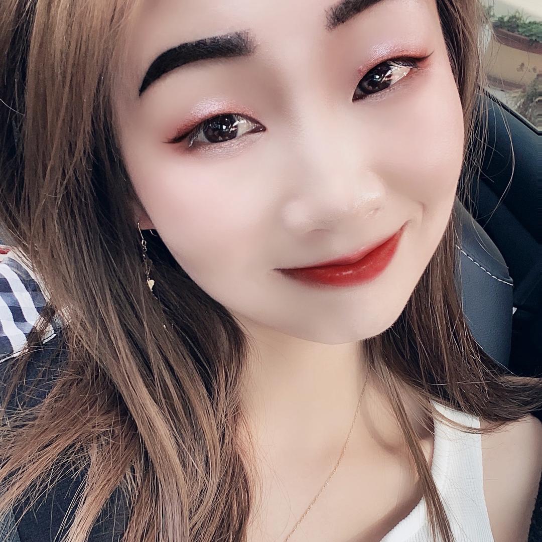 霞霞💋