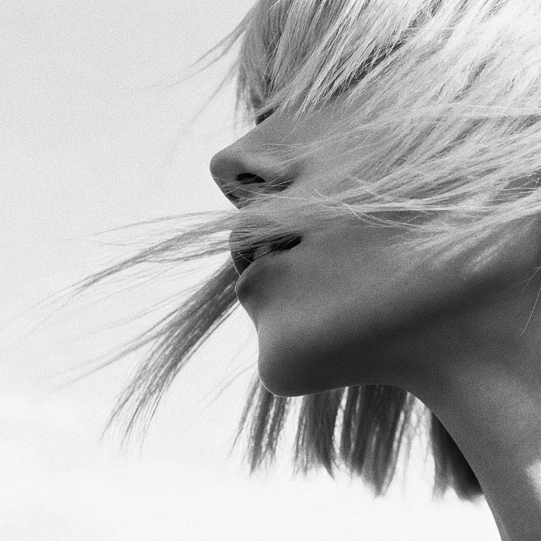 两边剃光中间留长