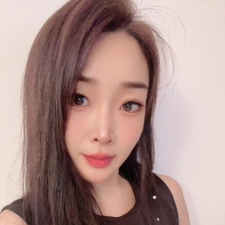 雅琪💞🌹