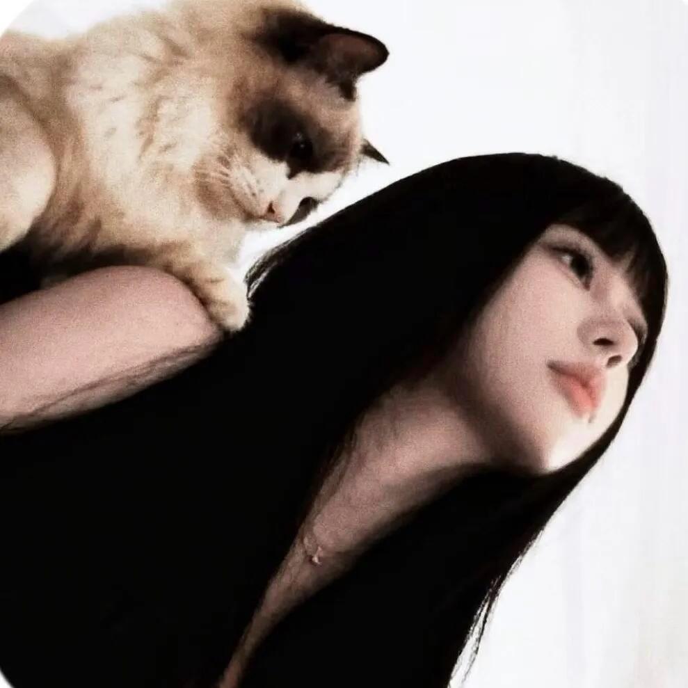 𝒔𝒄𝒉𝒆𝒎𝒊𝒏𝒈 💕