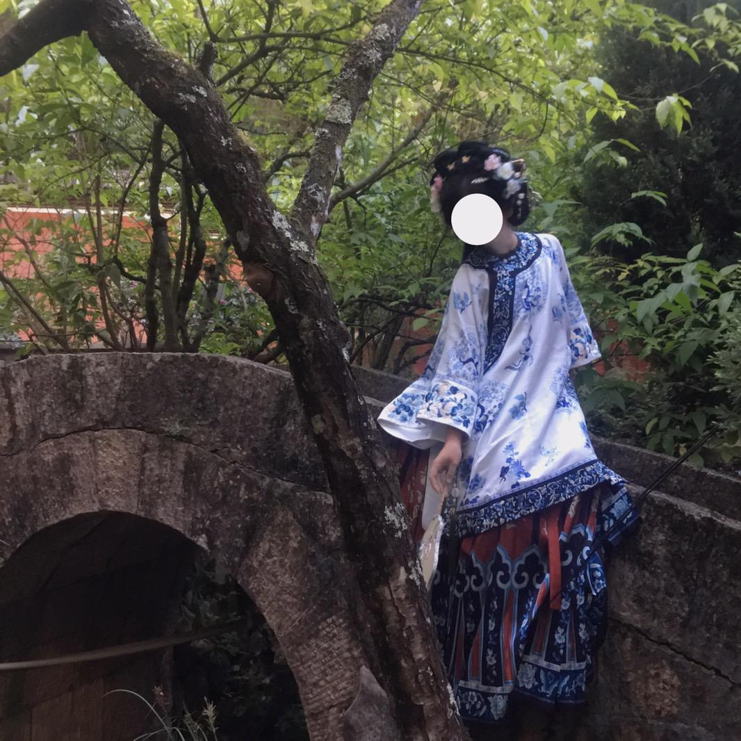 小小箐绾原创设计.