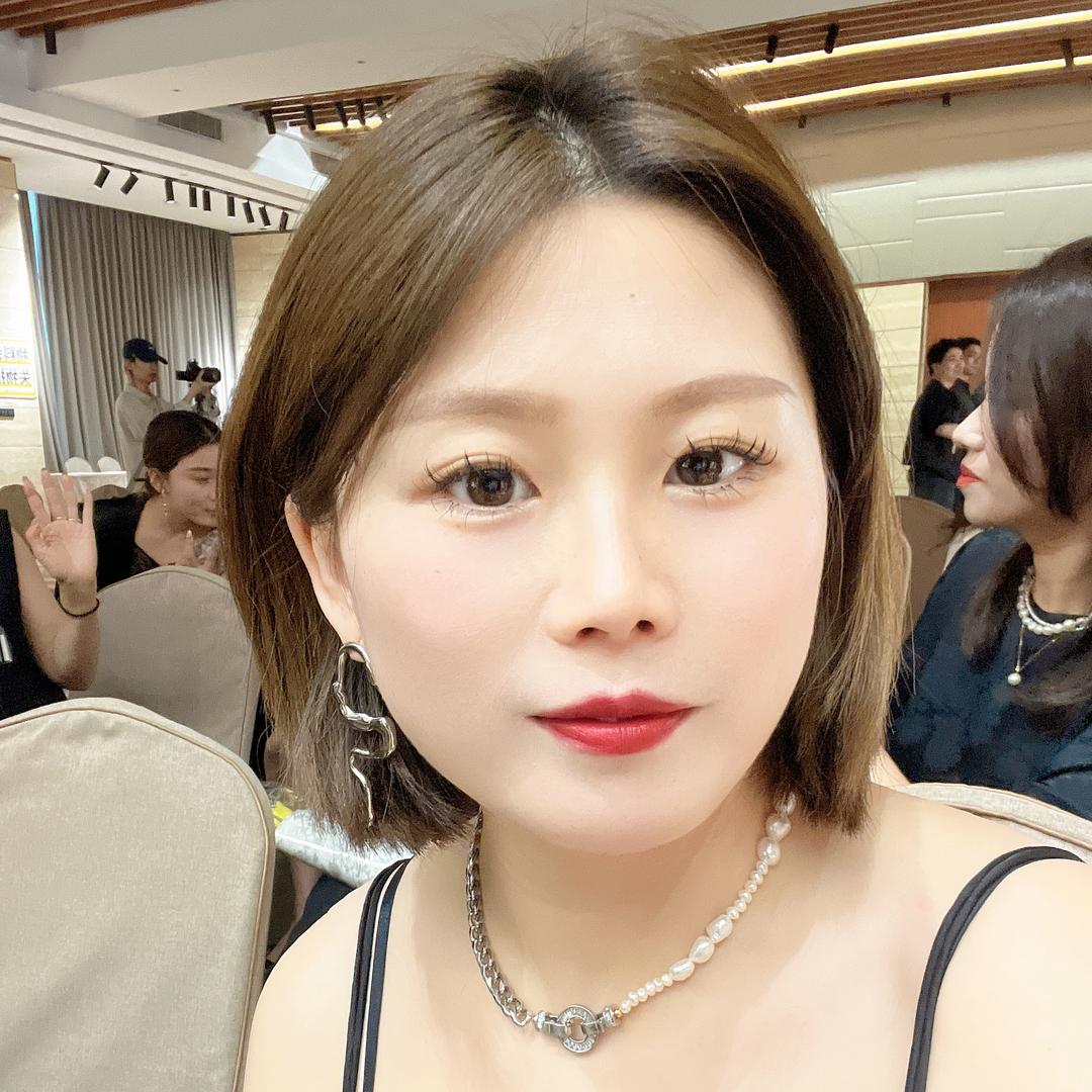 常州卿莘女装刘冬