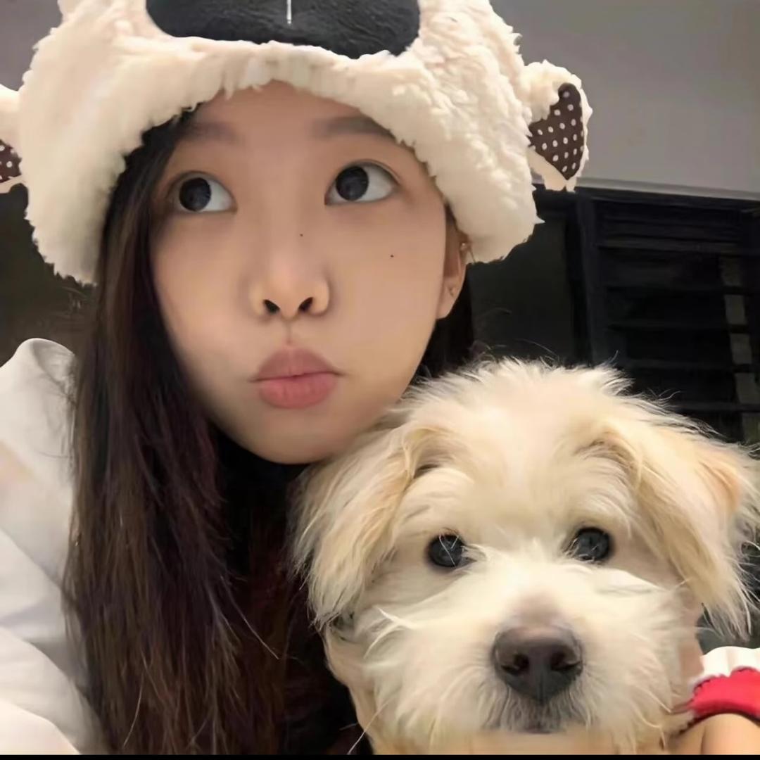 小周不愁.