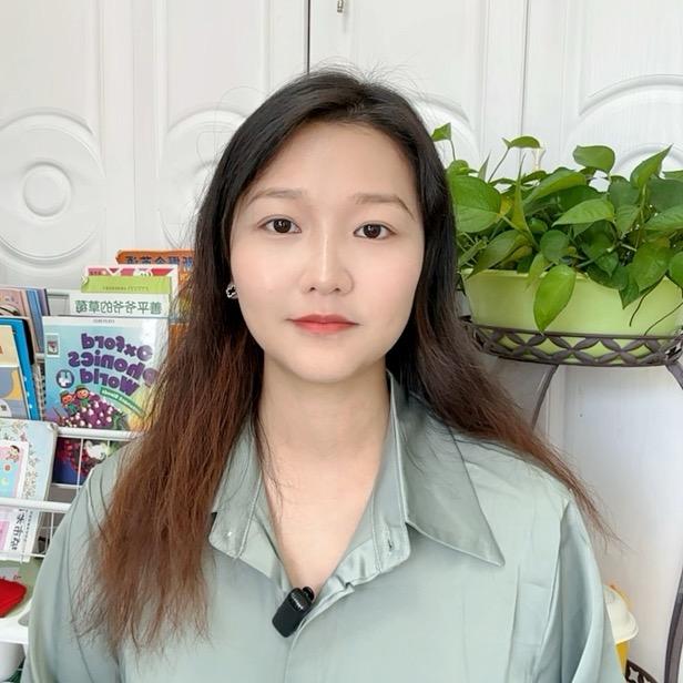 只教英语干货的Lily老师
