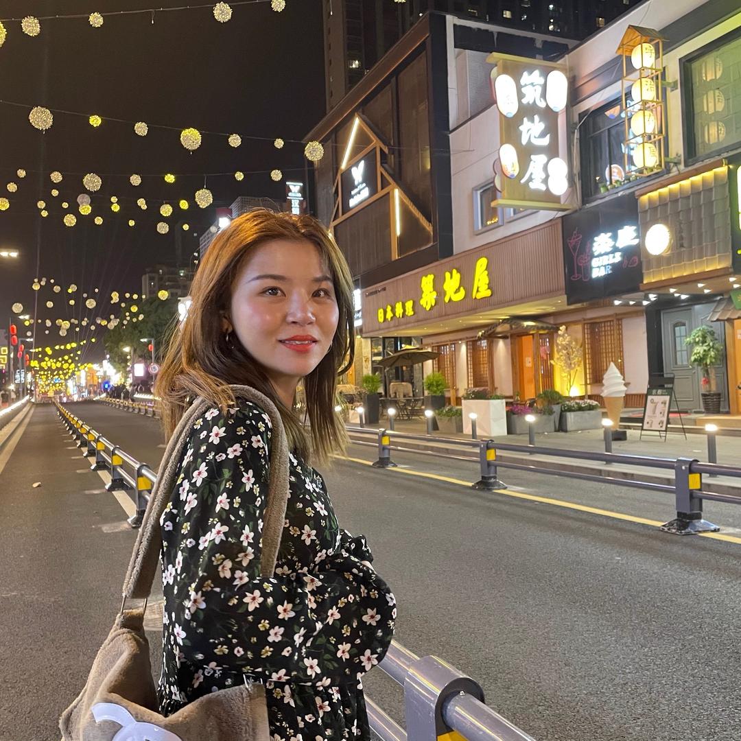 Sueeee爱吃小小苏