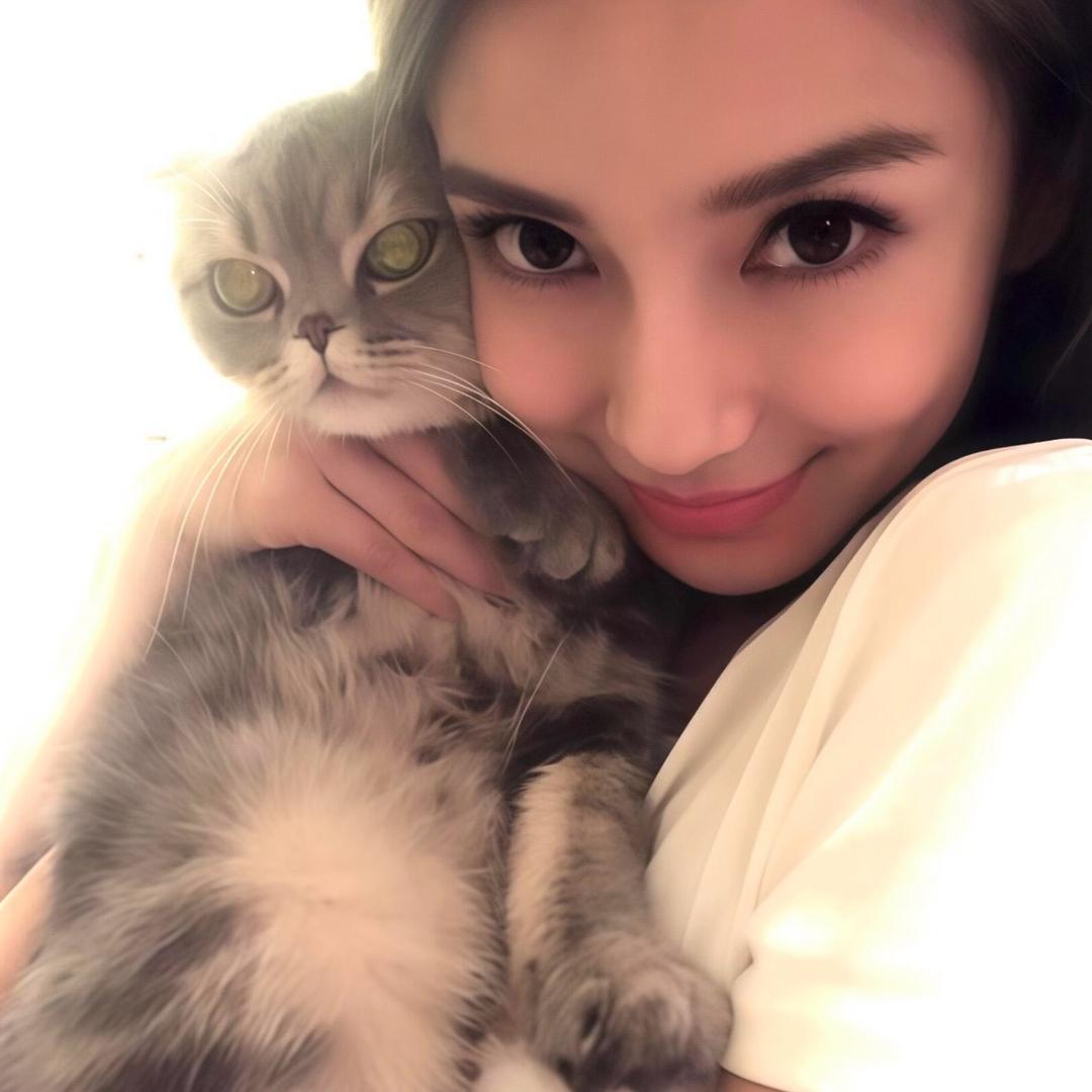 我爱喝椰子水爱吃香蕉.