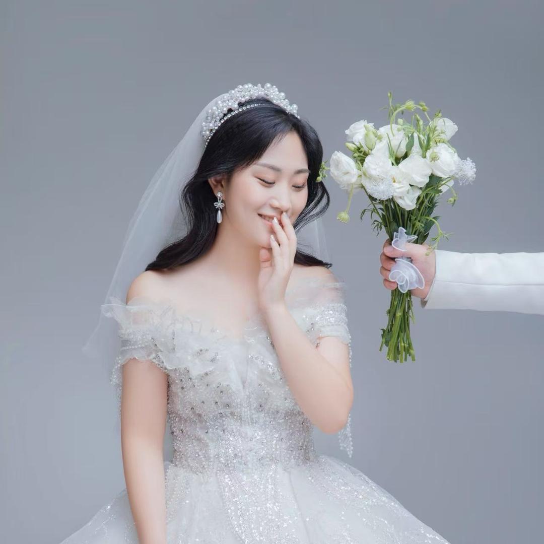 朵儿👩‍❤️‍💋‍👨