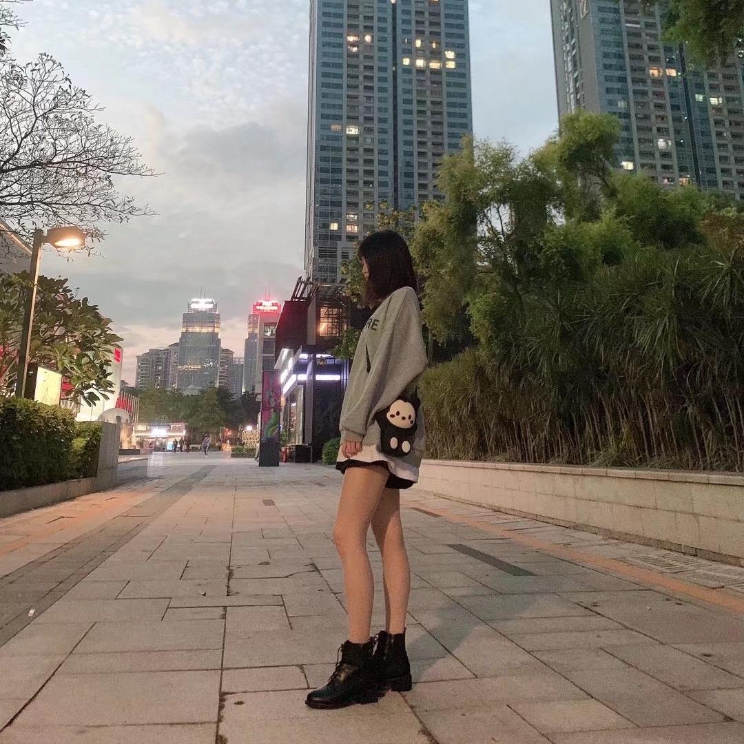 Y。