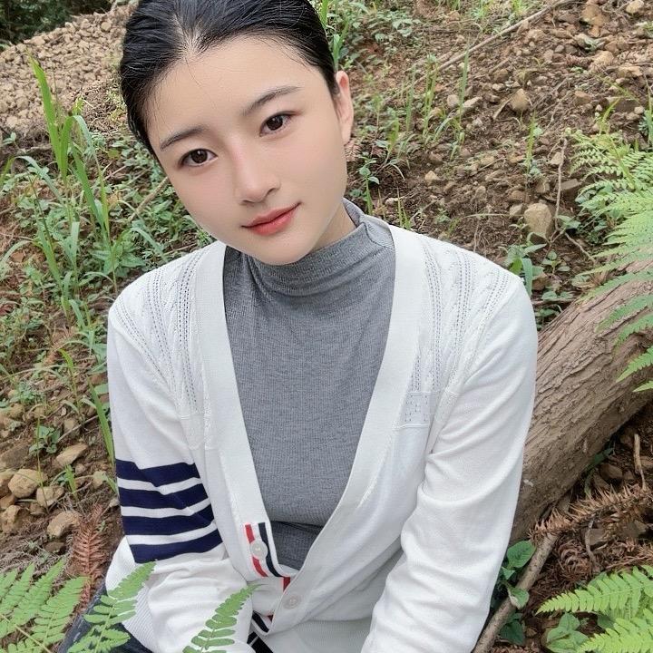 张万芊