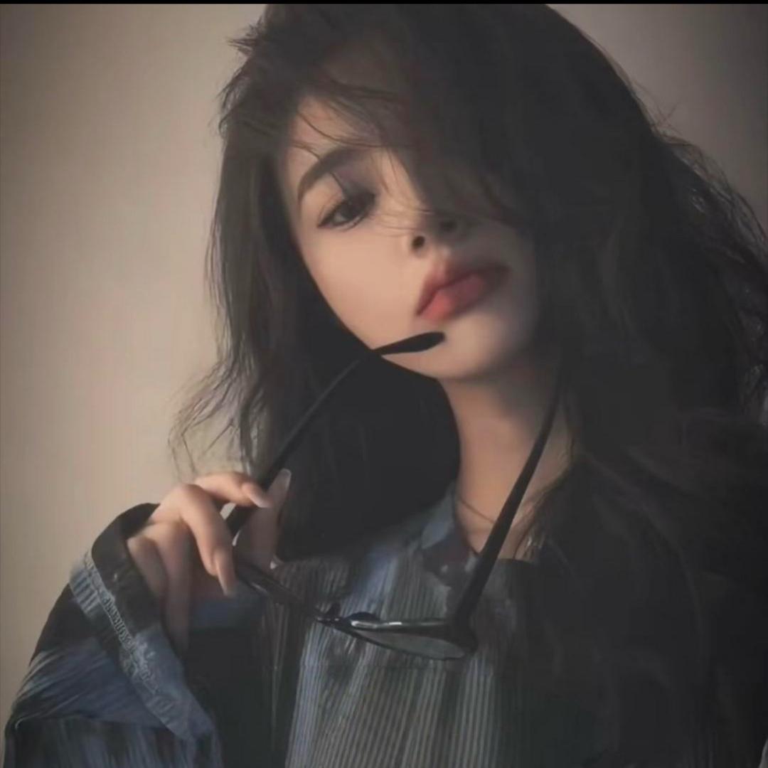 小怡.