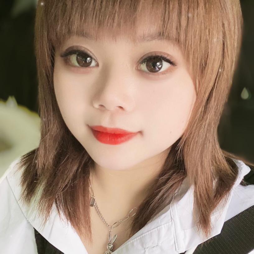 吴莹莹服装商行