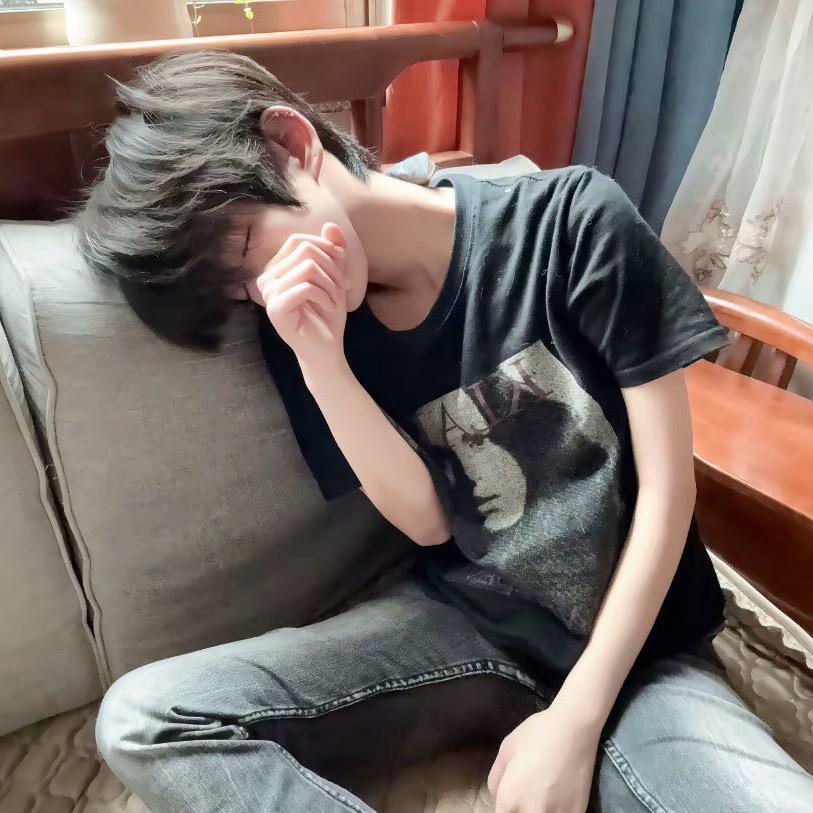 眼泪拌饭.