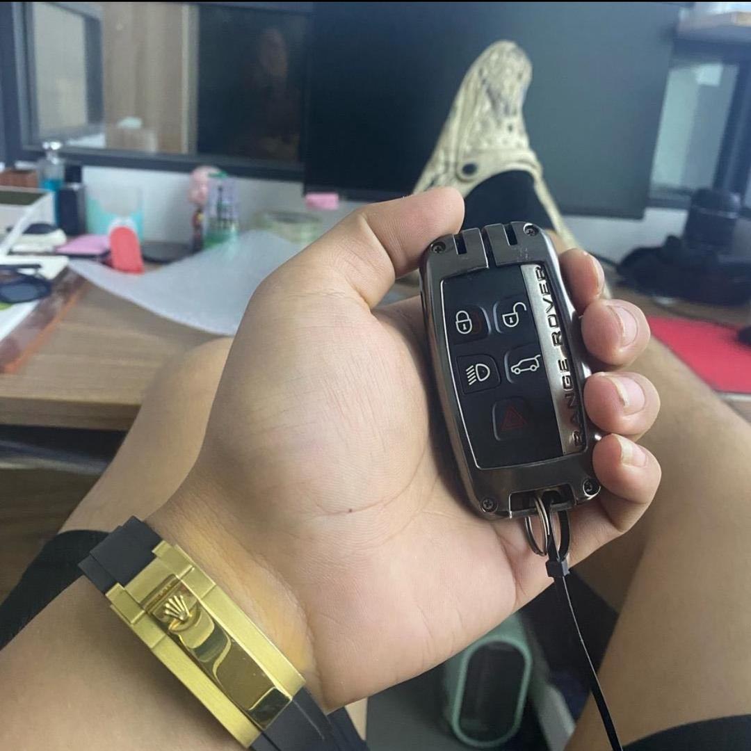 关注➕💡灯牌＝芬丝裙了解