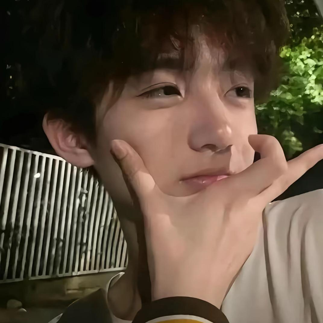 一只会飞的骨灰盒