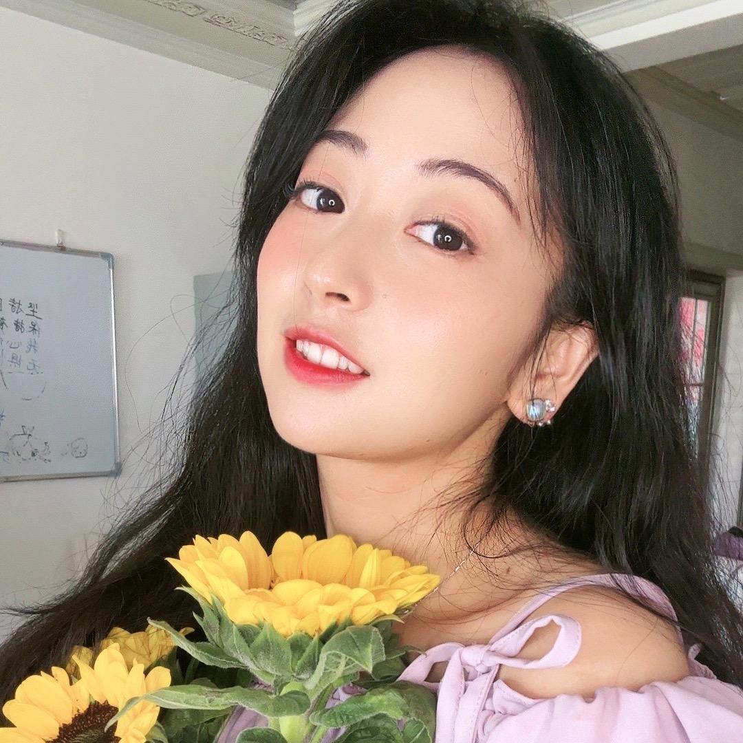 三妹彭闪闪