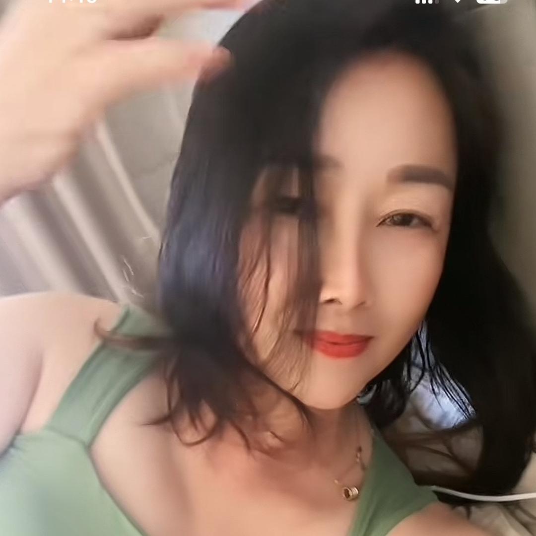 李月红