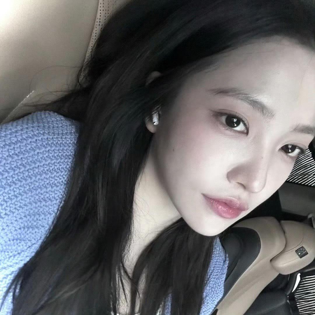 929eiI^